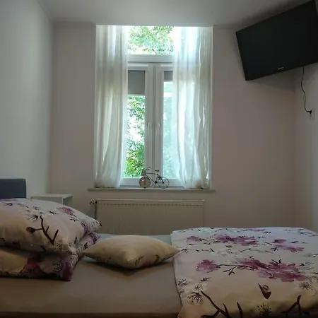 Apartament Wiosenny - 7 Min Od Dworca Przemysl Exterior photo